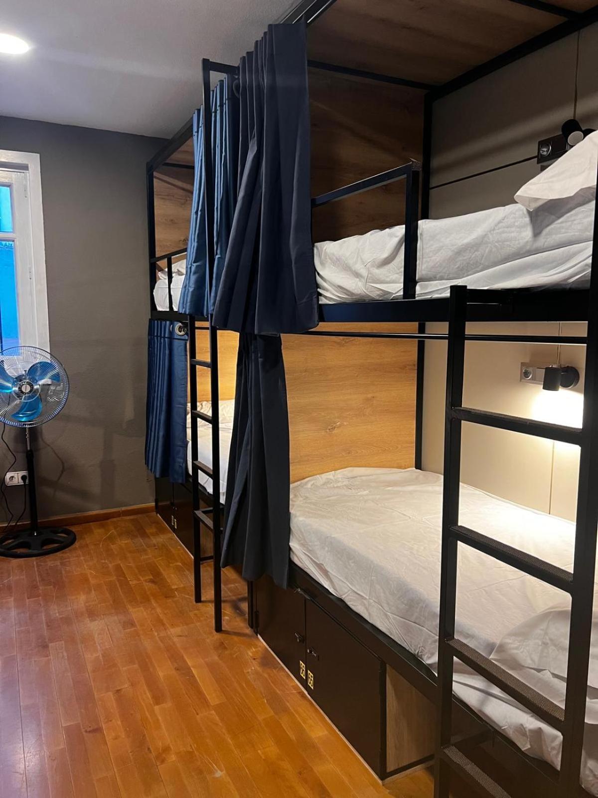 Hostel Estrella 20 Madrid Luaran gambar