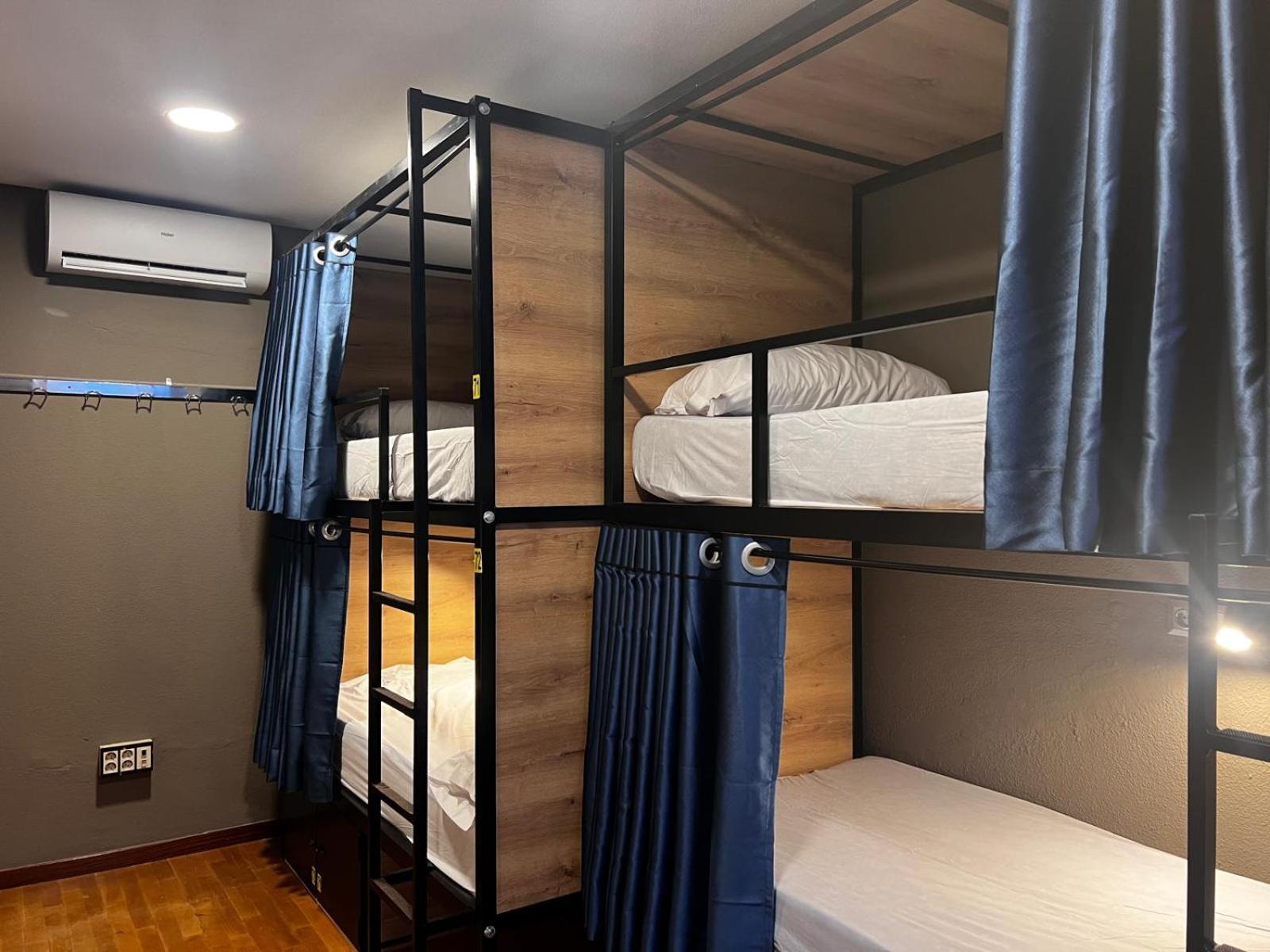 Hostel Estrella 20 Madrid Luaran gambar